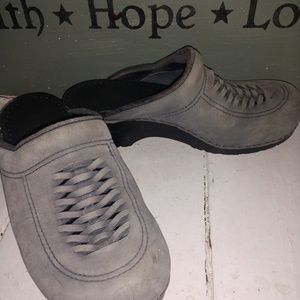 Dansko grey suede clogs 37 sz 6